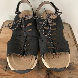 Bionica Black Leather Sandals Size 8M